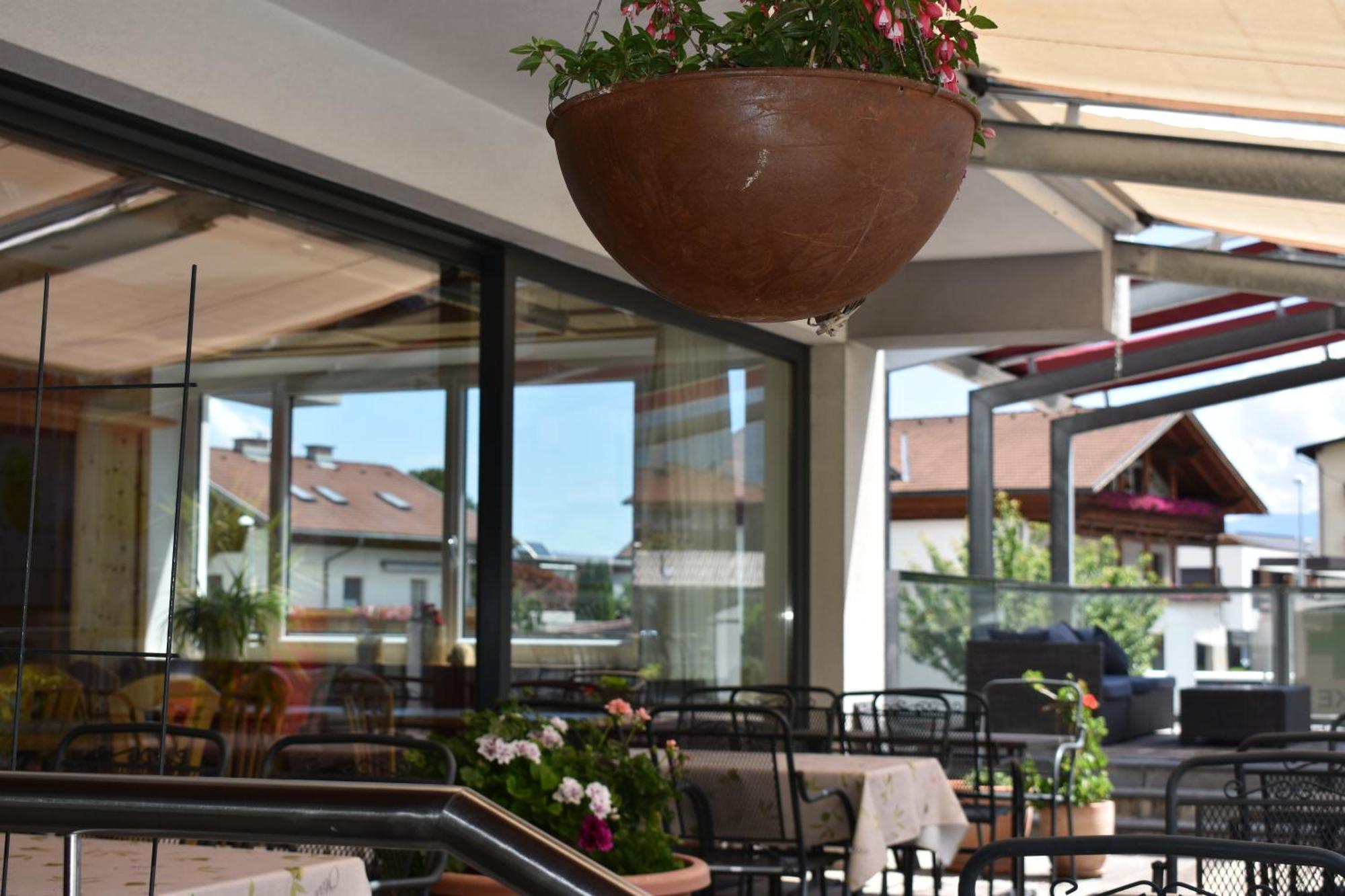 Hotel Kleissl Oberperfuss Exterior foto